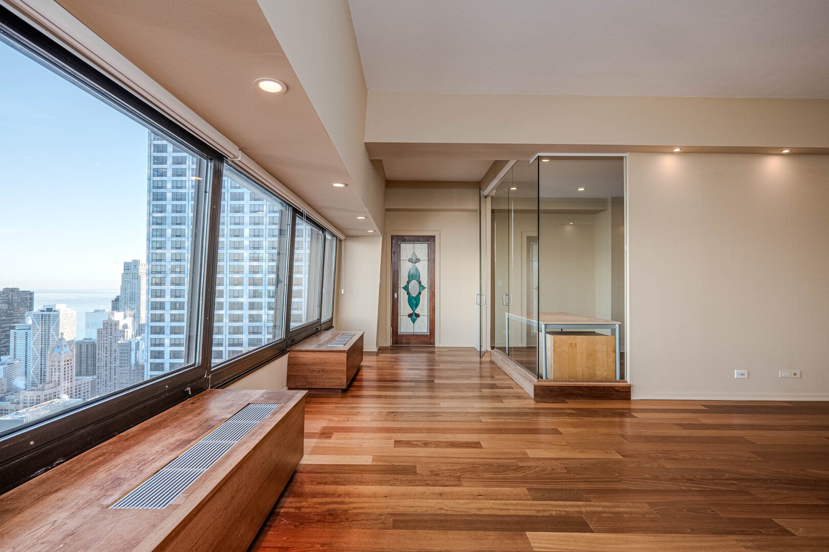 175 E Delaware Place Unit: 5511