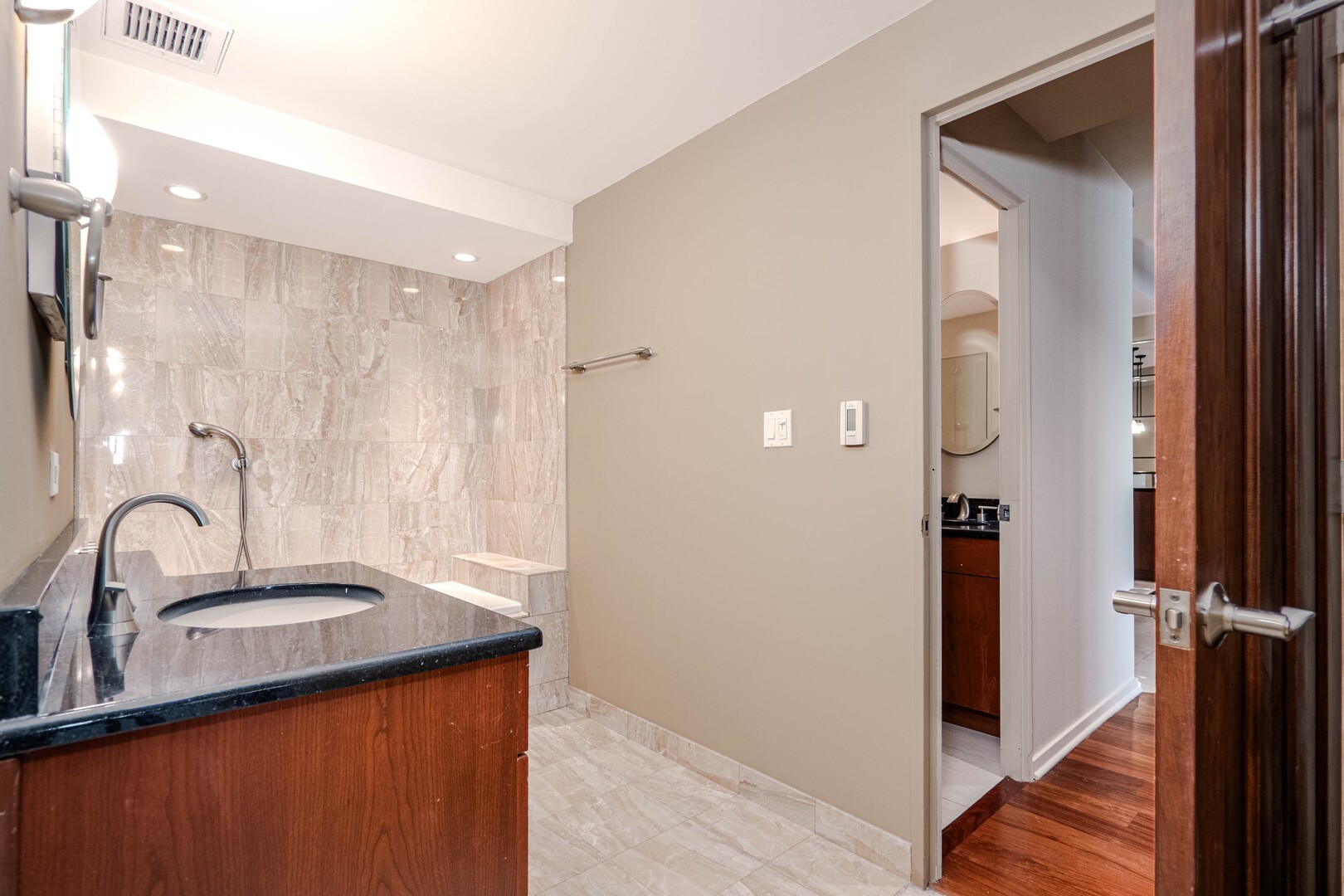 175 E Delaware Place Unit: 5511