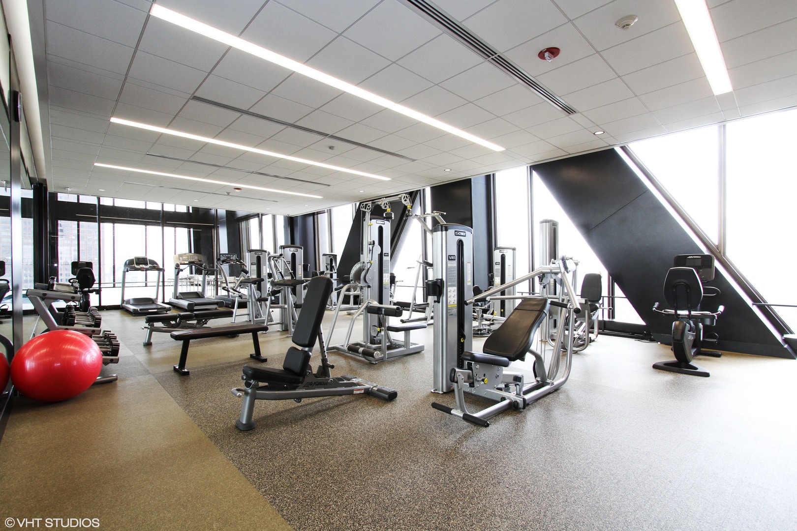 175 E Delaware Place Unit: 5511