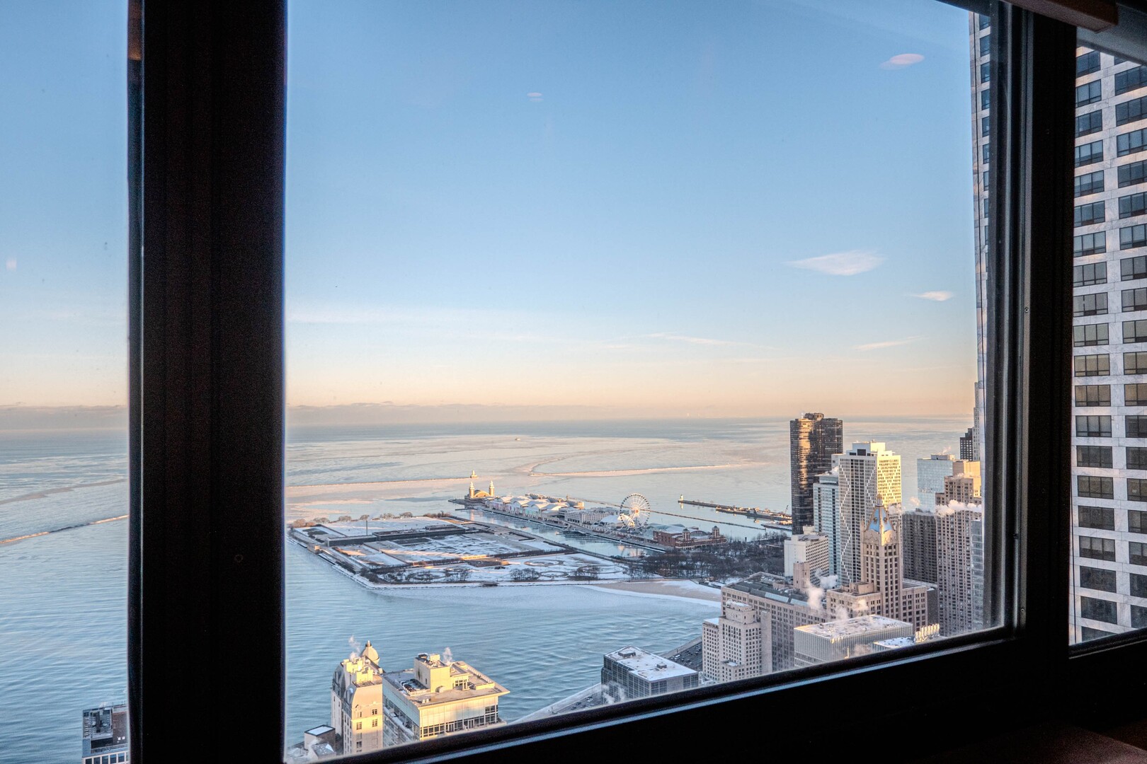 175 E Delaware Place Unit: 5511