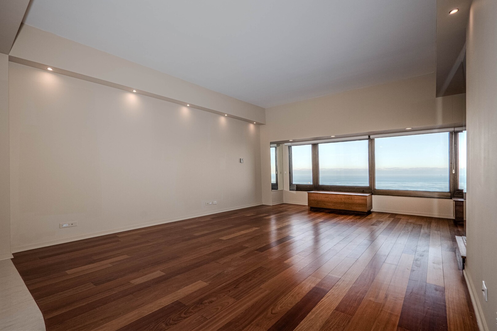 175 E Delaware Place Unit: 5511