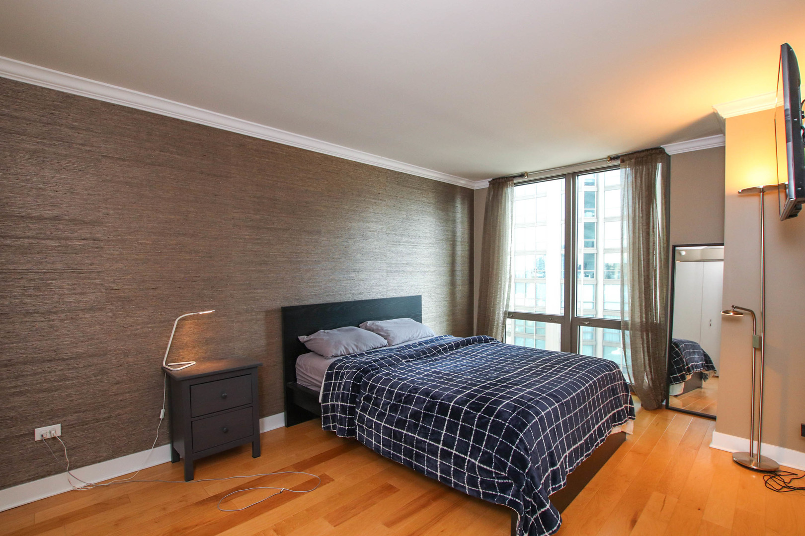 2 E ERIE Street Unit: 2101