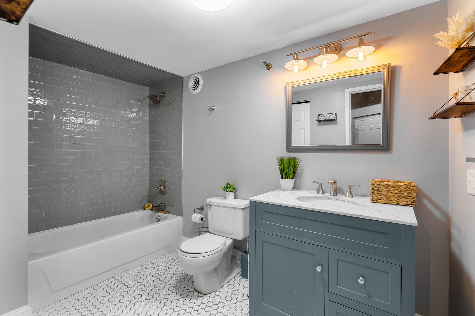 124 W Polk Street Unit: 905