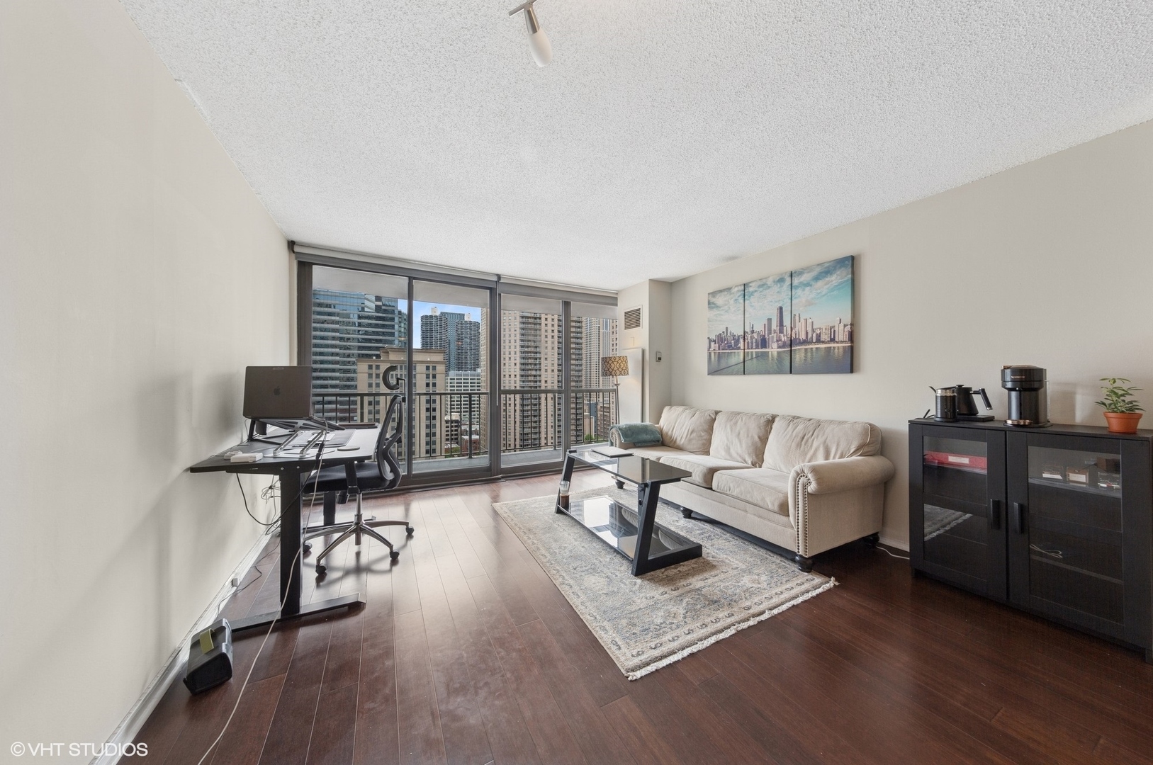 10 E Ontario Street Unit: 2304