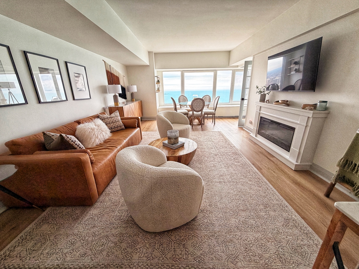 175 E Delaware Place Unit: 5808