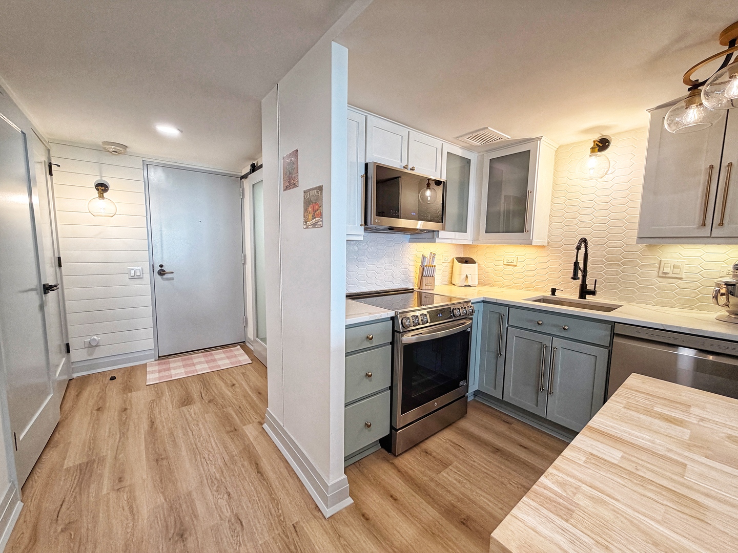 175 E Delaware Place Unit: 5808