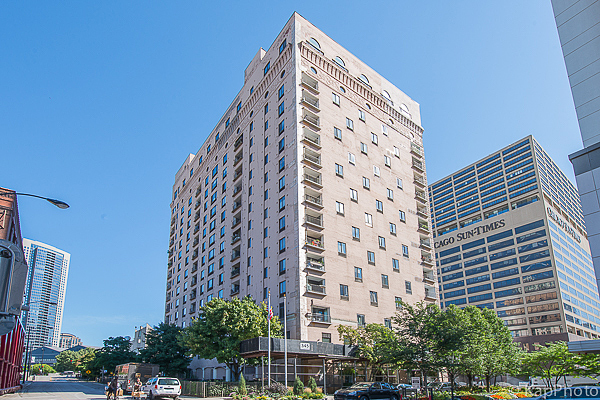 345 N Canal Street Unit: 404