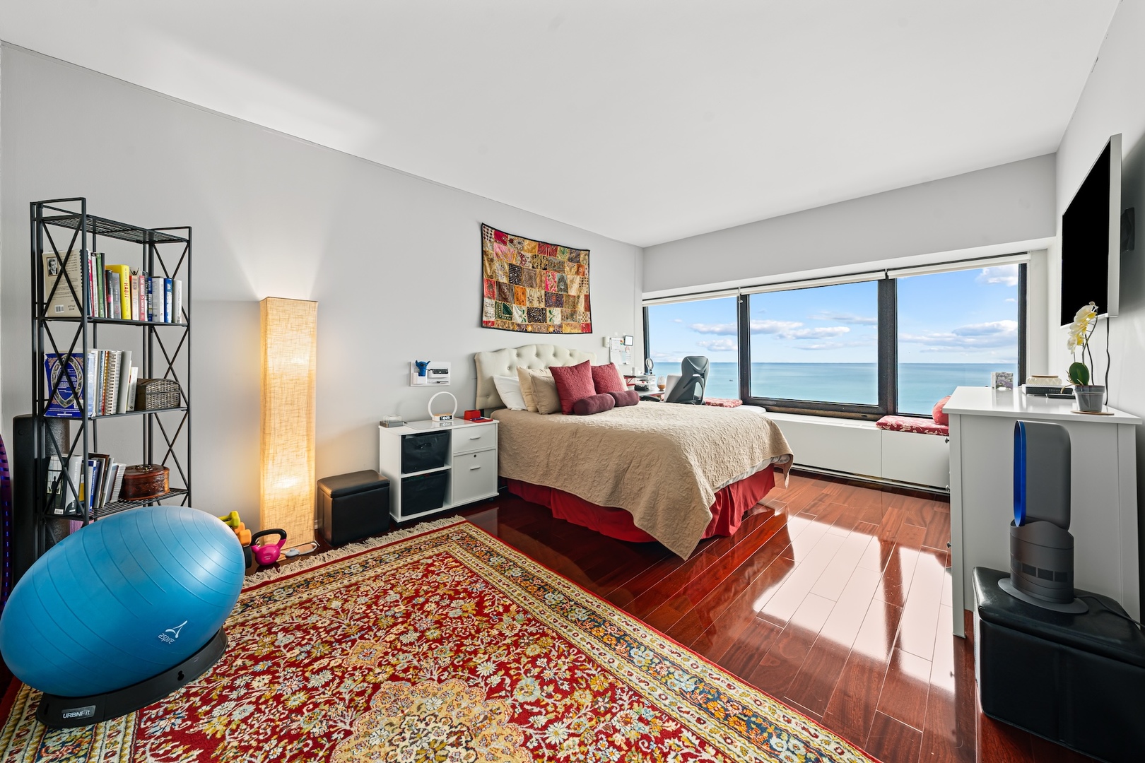 175 E Delaware Place Unit: 6706