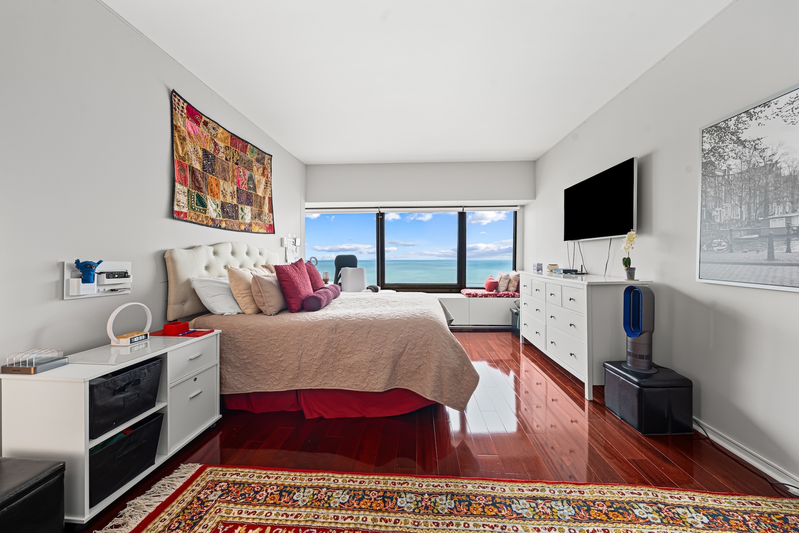 175 E Delaware Place Unit: 6706