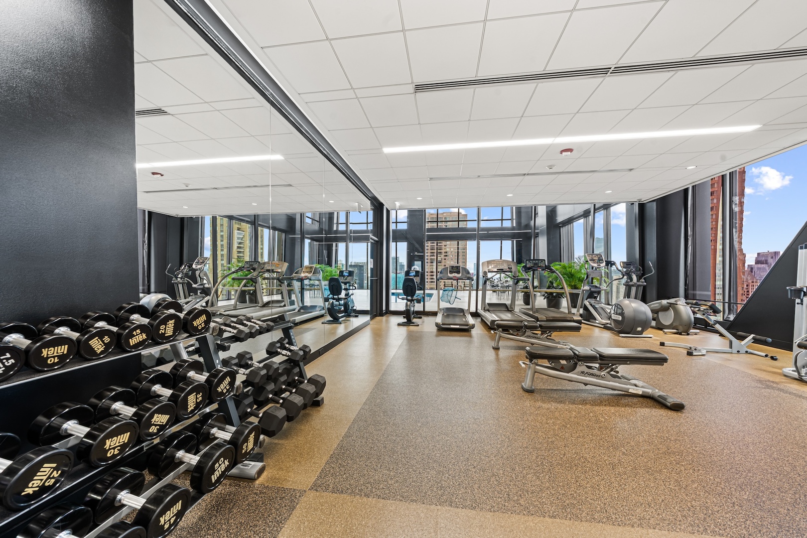 175 E Delaware Place Unit: 6706