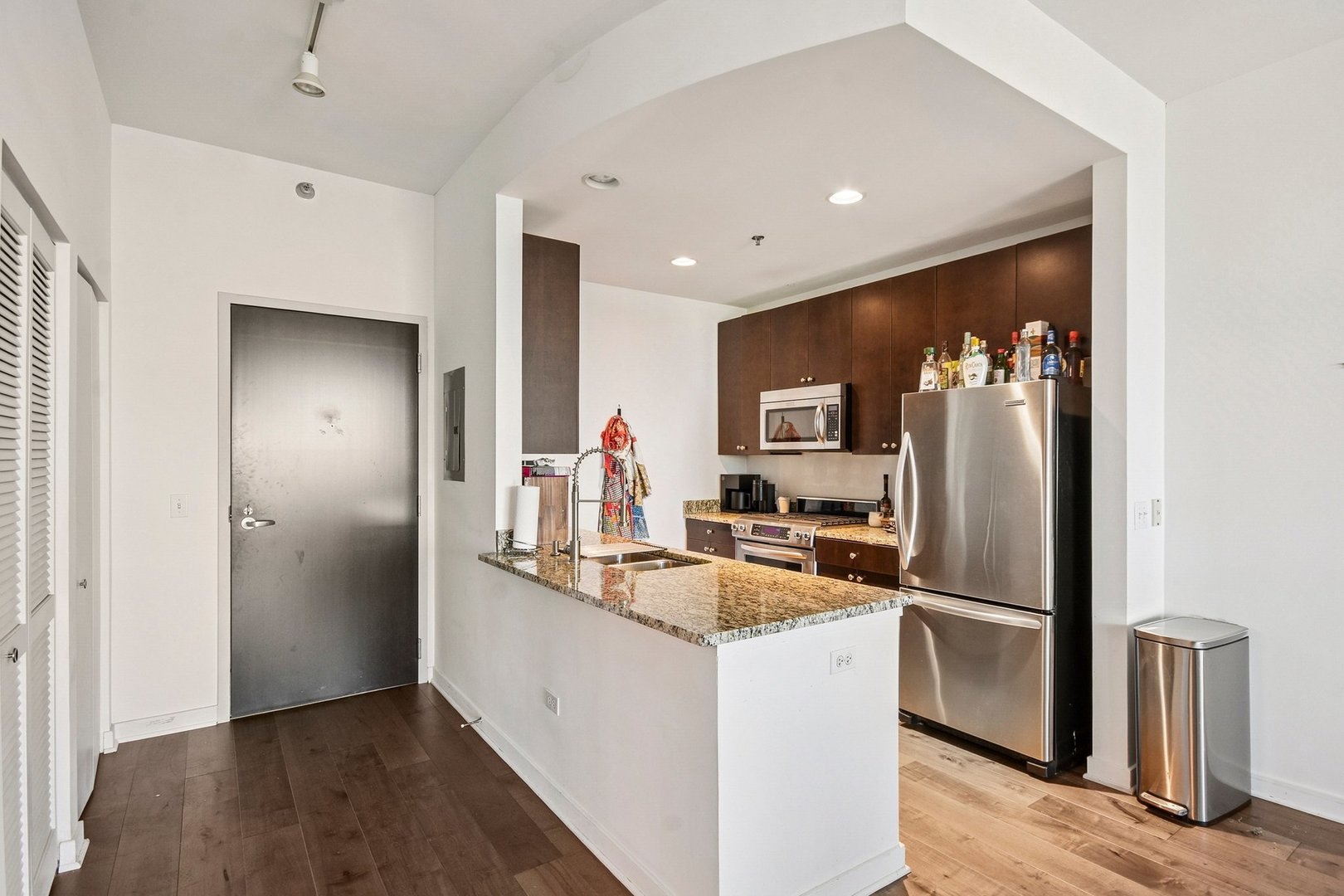 303 W Ohio Street Unit: 3309