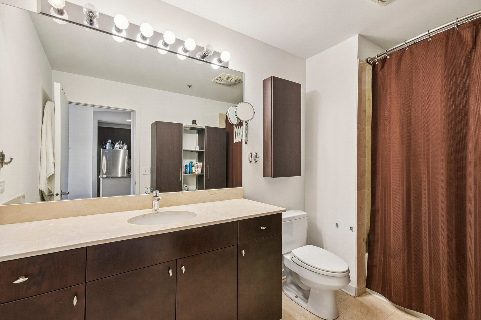 303 W Ohio Street Unit: 3309