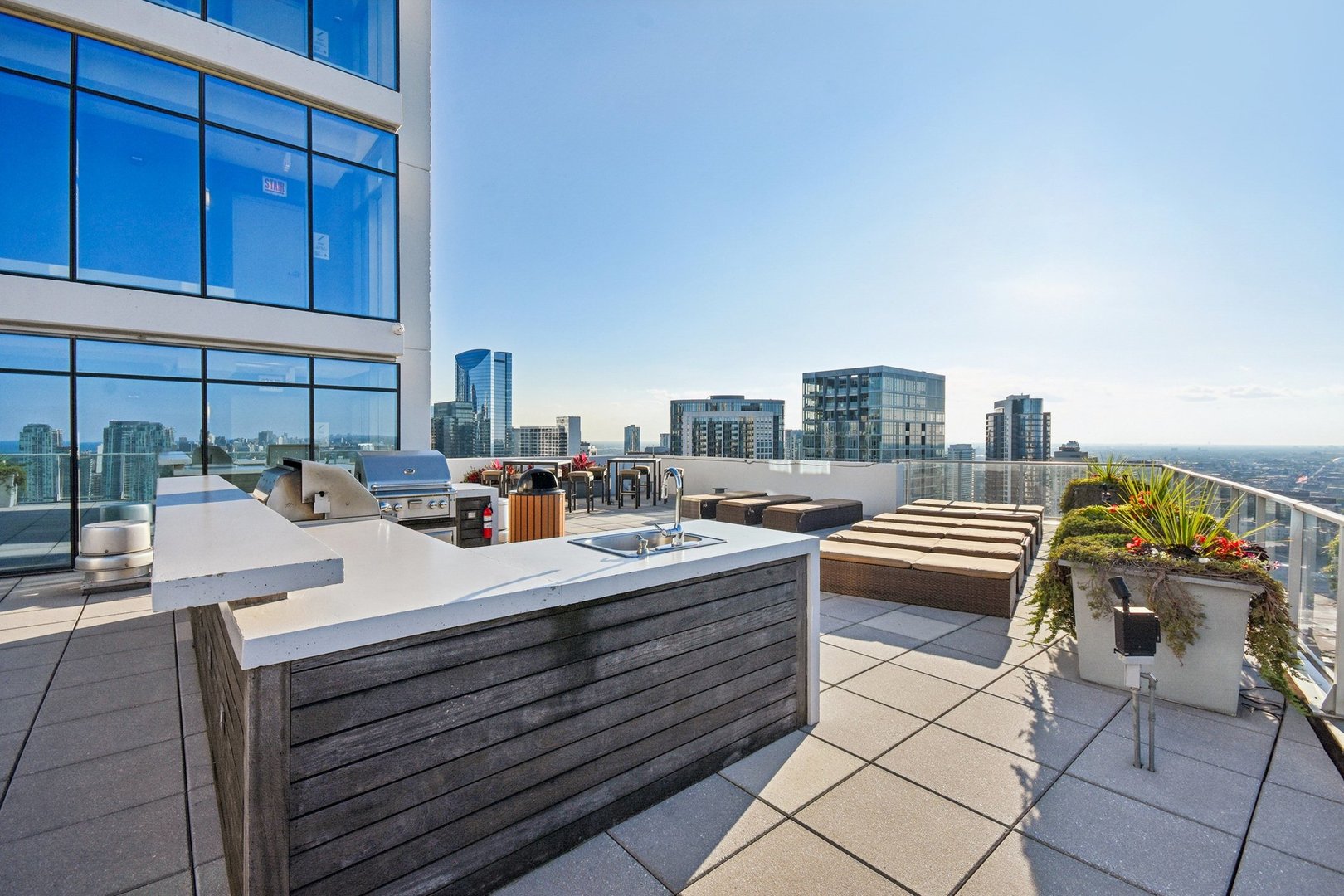 303 W Ohio Street Unit: 3309