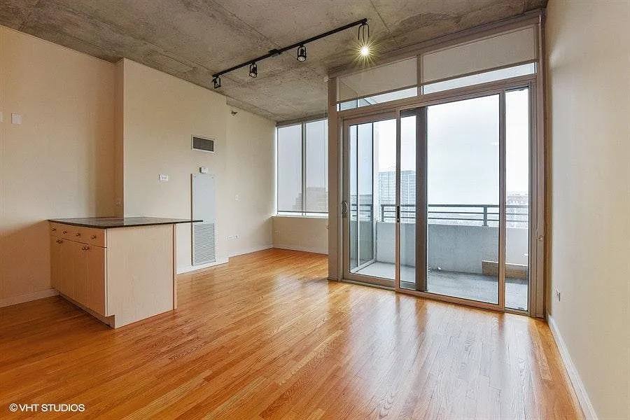 1720 S Michigan Avenue Unit: 2305