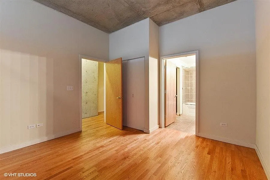 1720 S Michigan Avenue Unit: 2305