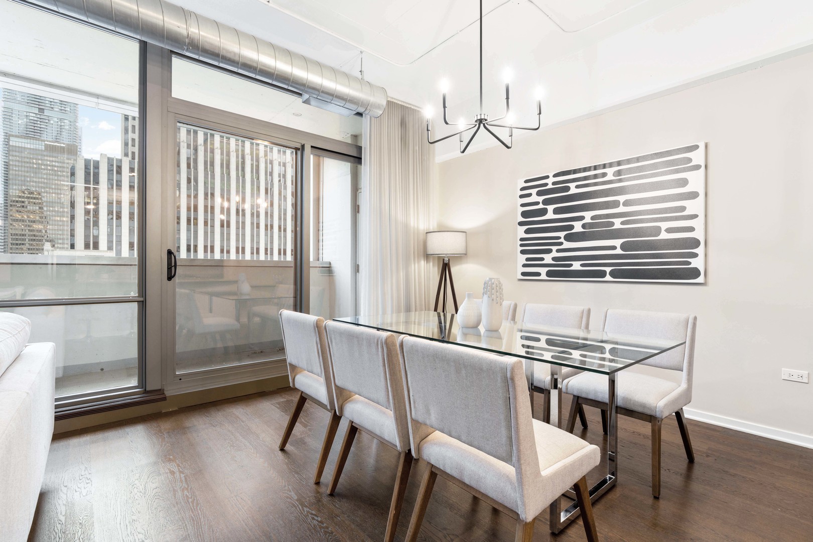 240 E ILLINOIS Street Unit: 606