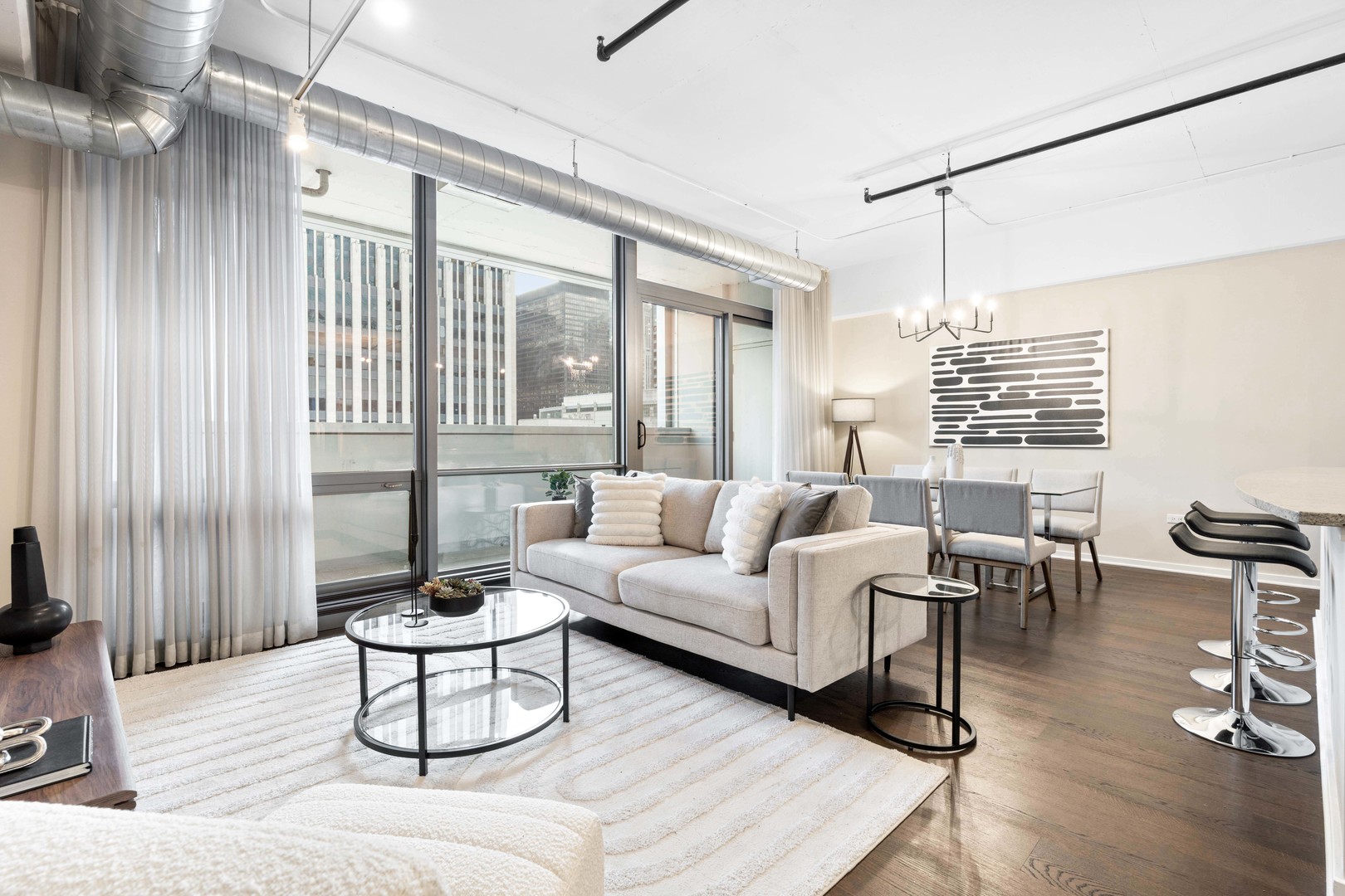 240 E ILLINOIS Street Unit: 606