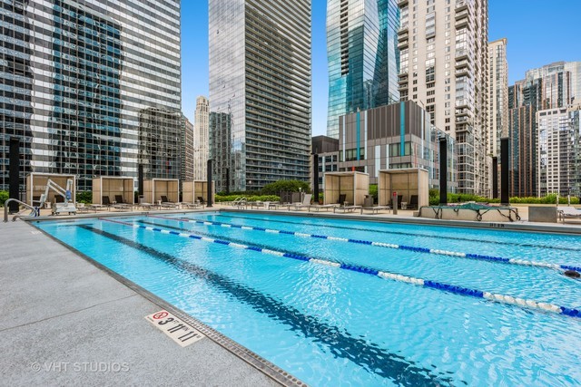 225 N Columbus Drive Unit: 5310
