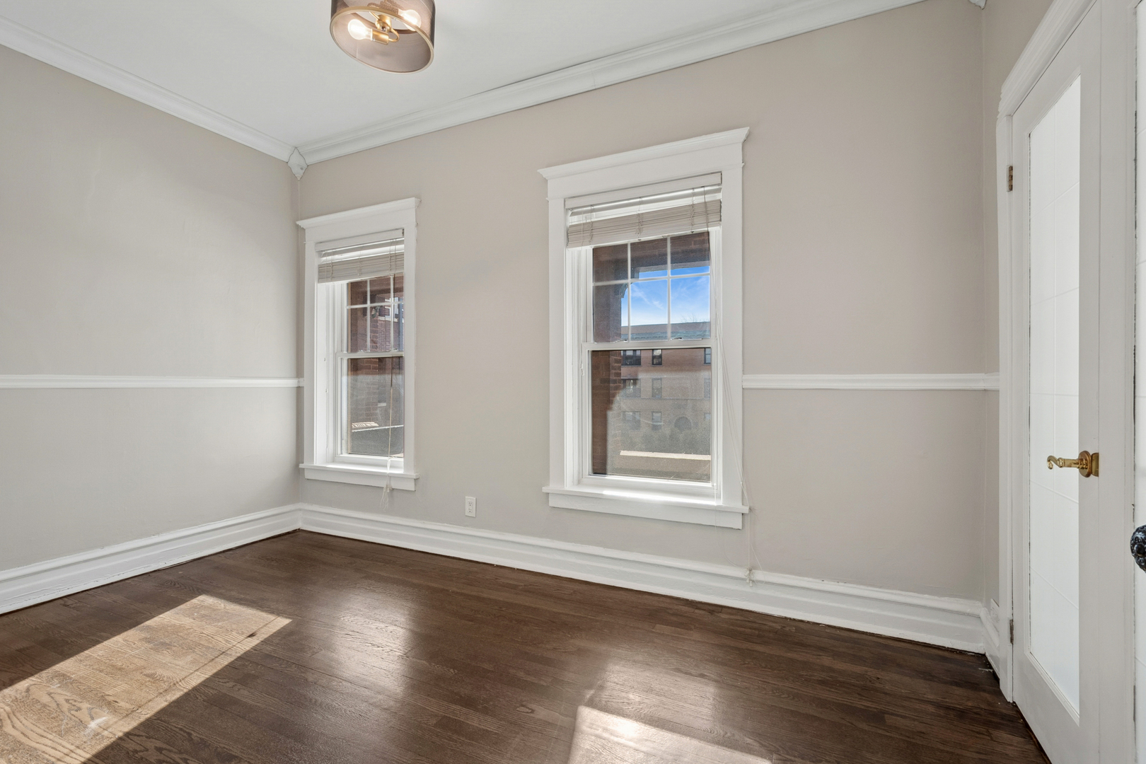 2114 W North Avenue Unit: 2E