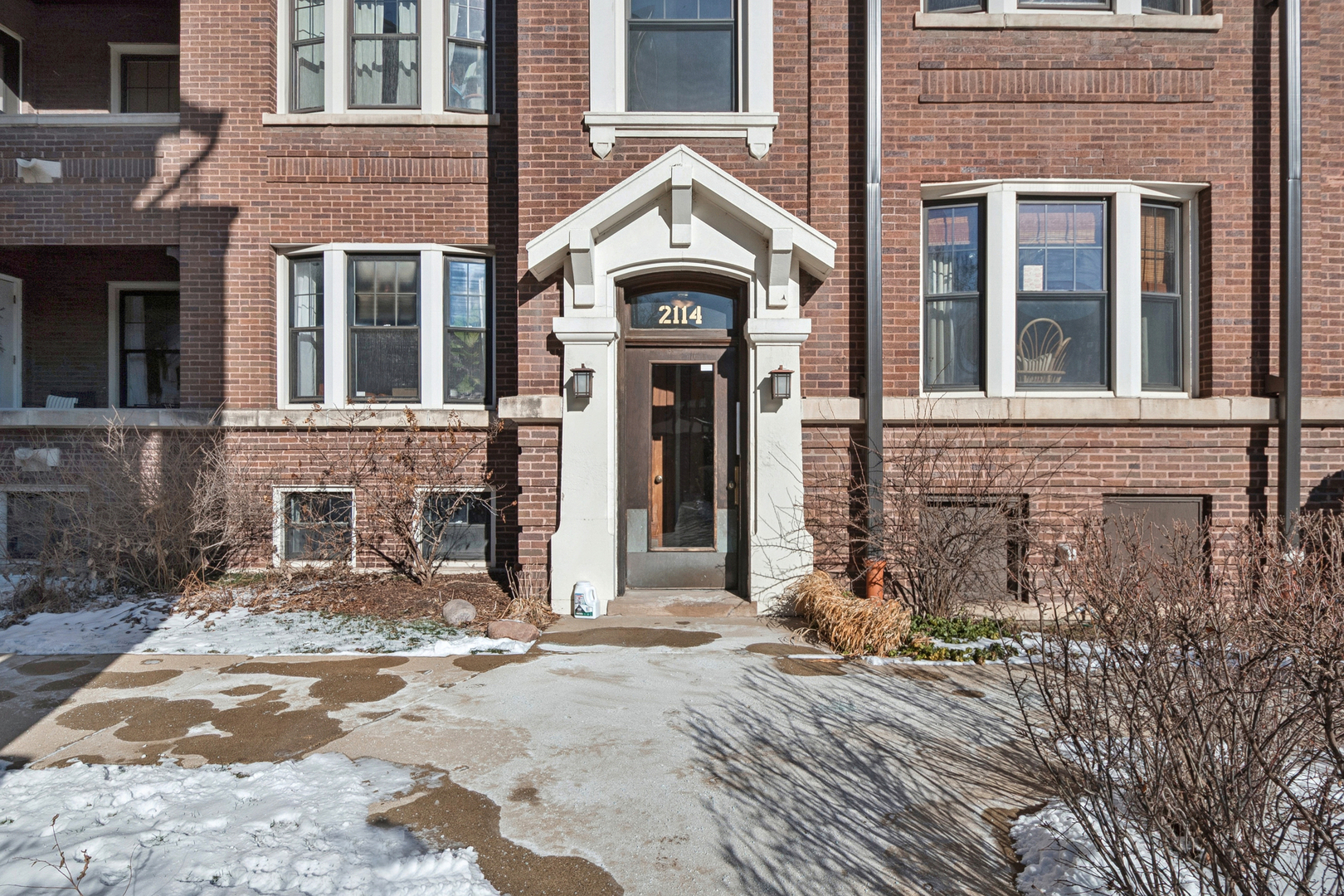 2114 W North Avenue Unit: 2E