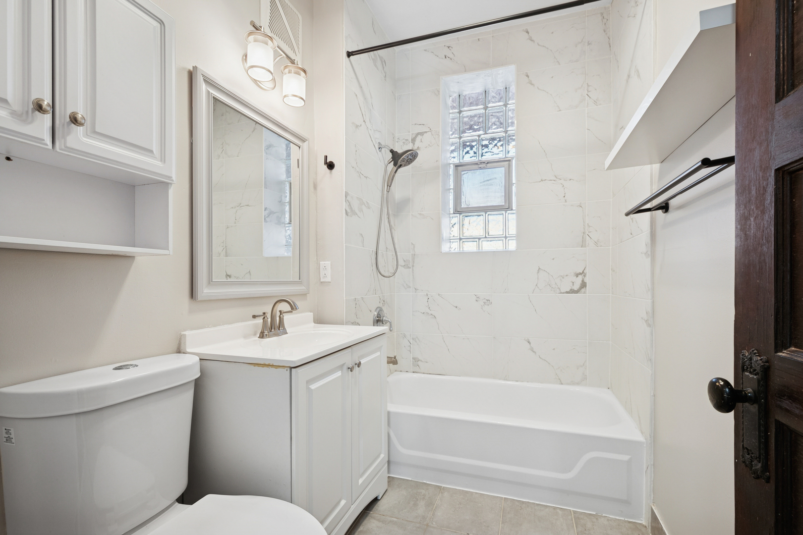 2114 W North Avenue Unit: 2E