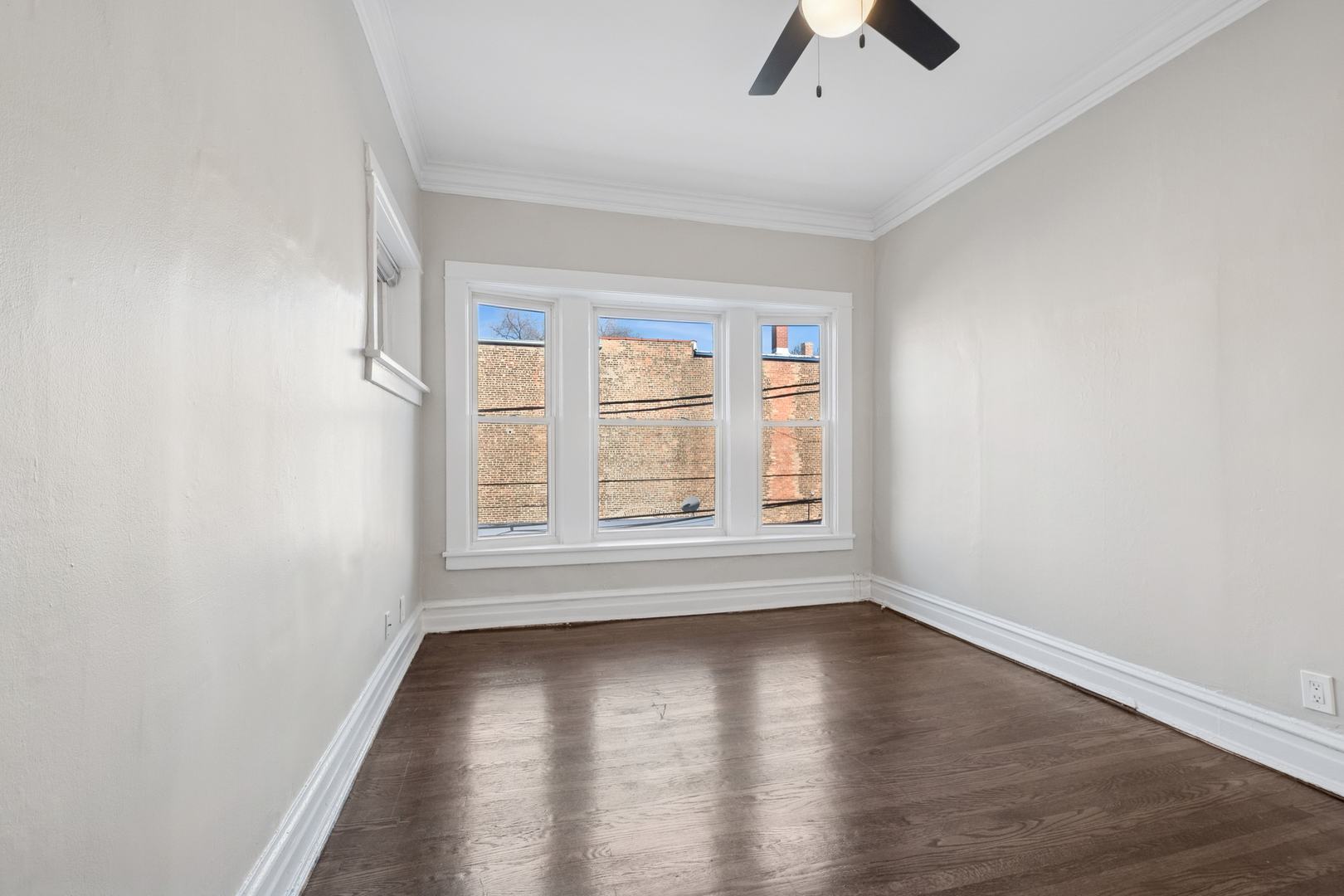2114 W North Avenue Unit: 2E