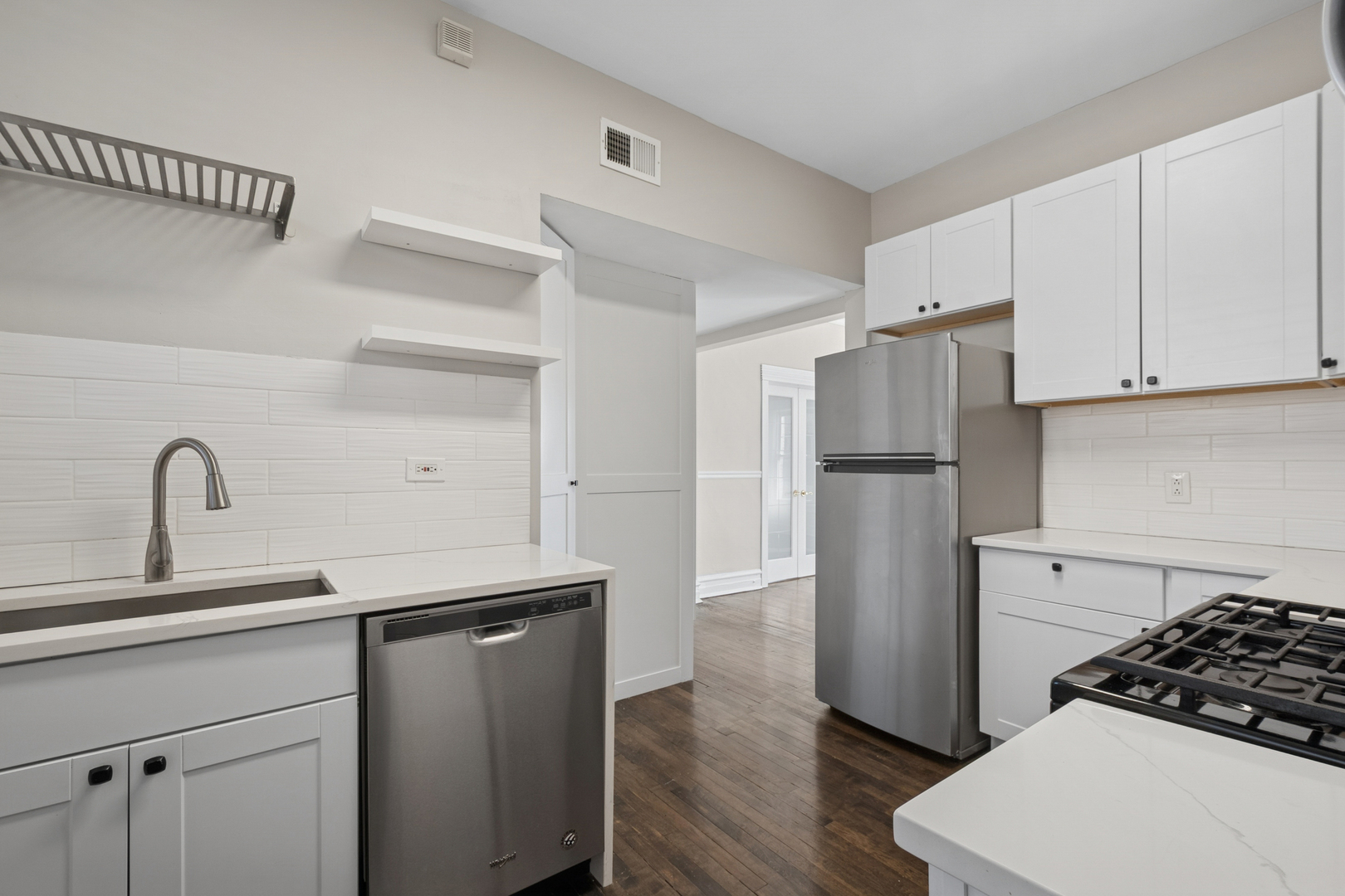2114 W North Avenue Unit: 2E