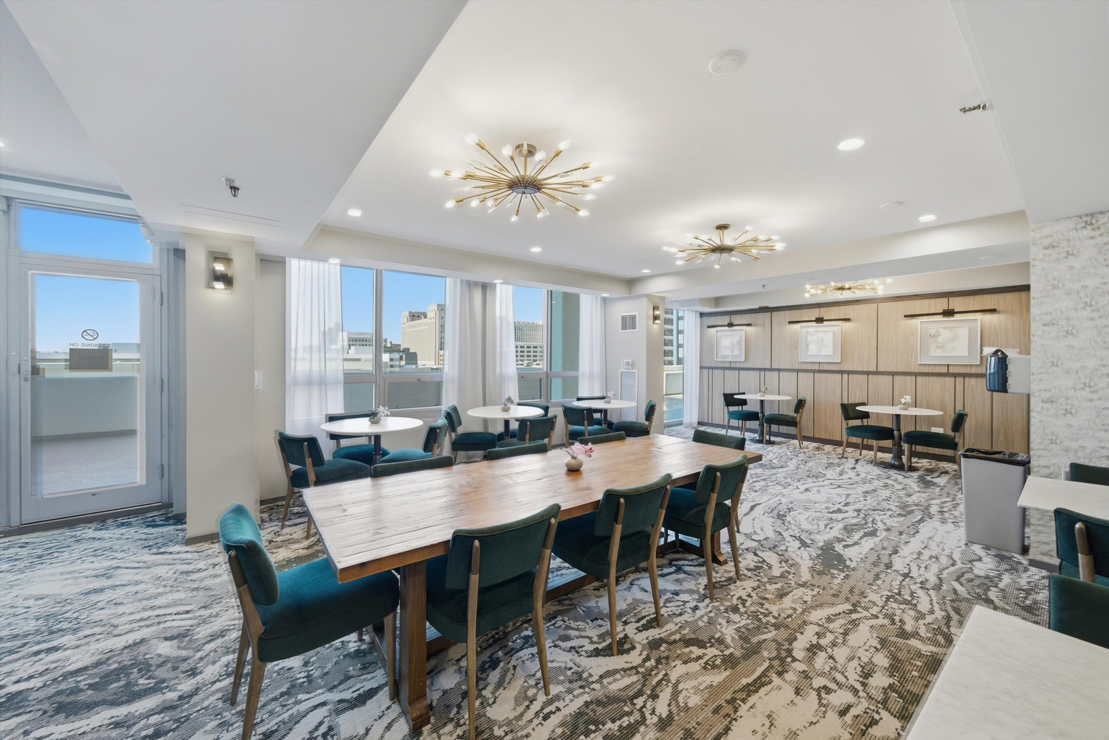 701 S Wells Street Unit: 902