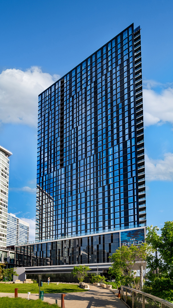 234 W Polk Street Unit: 3803