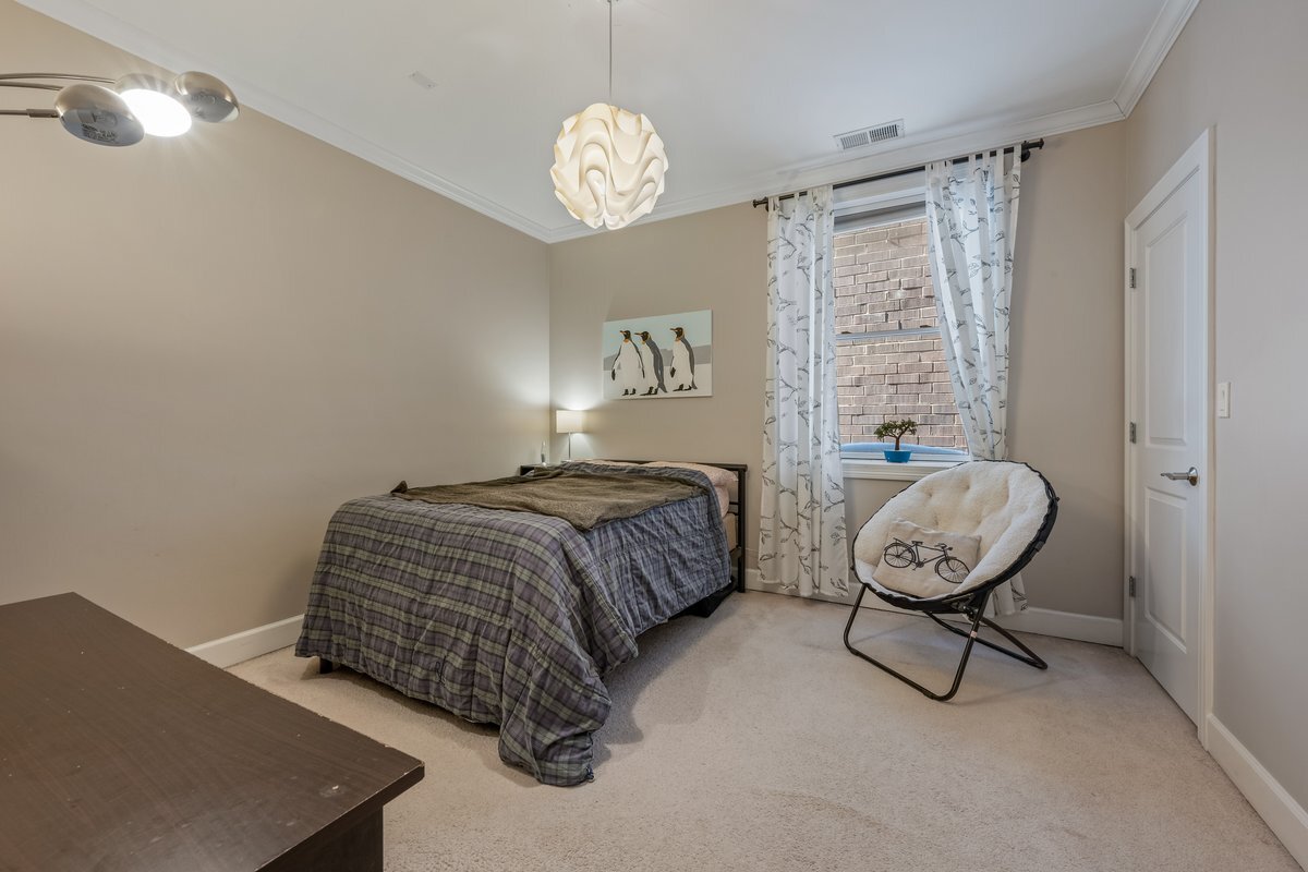 1025 W MONROE Street Unit: 3W