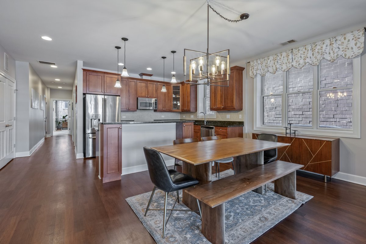 1025 W MONROE Street Unit: 3W