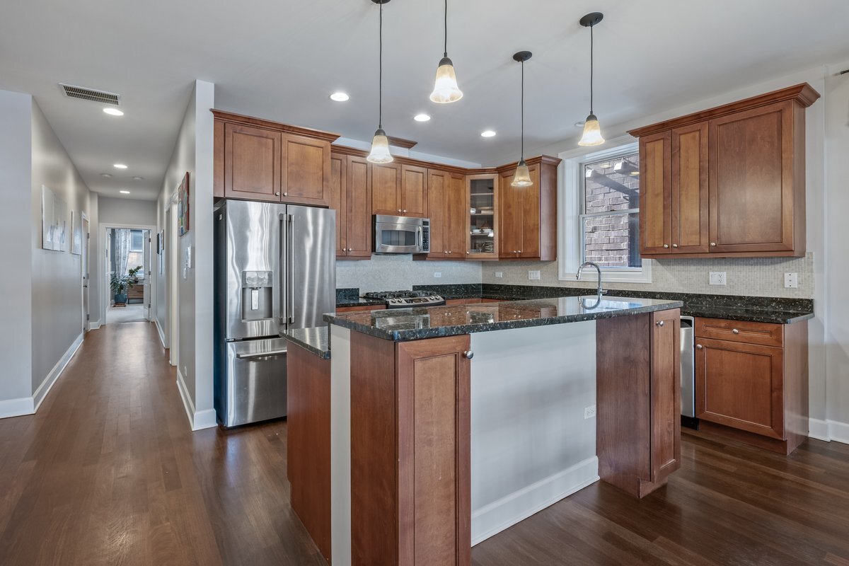 1025 W MONROE Street Unit: 3W