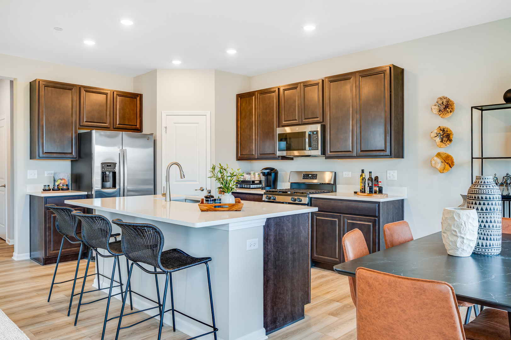 16543 W Golden Valley Lane