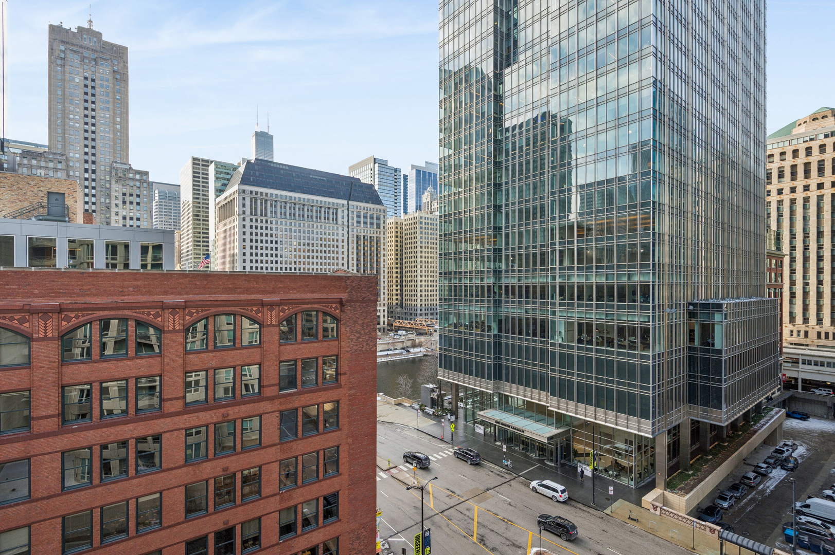 345 N La Salle Drive Unit: 1006