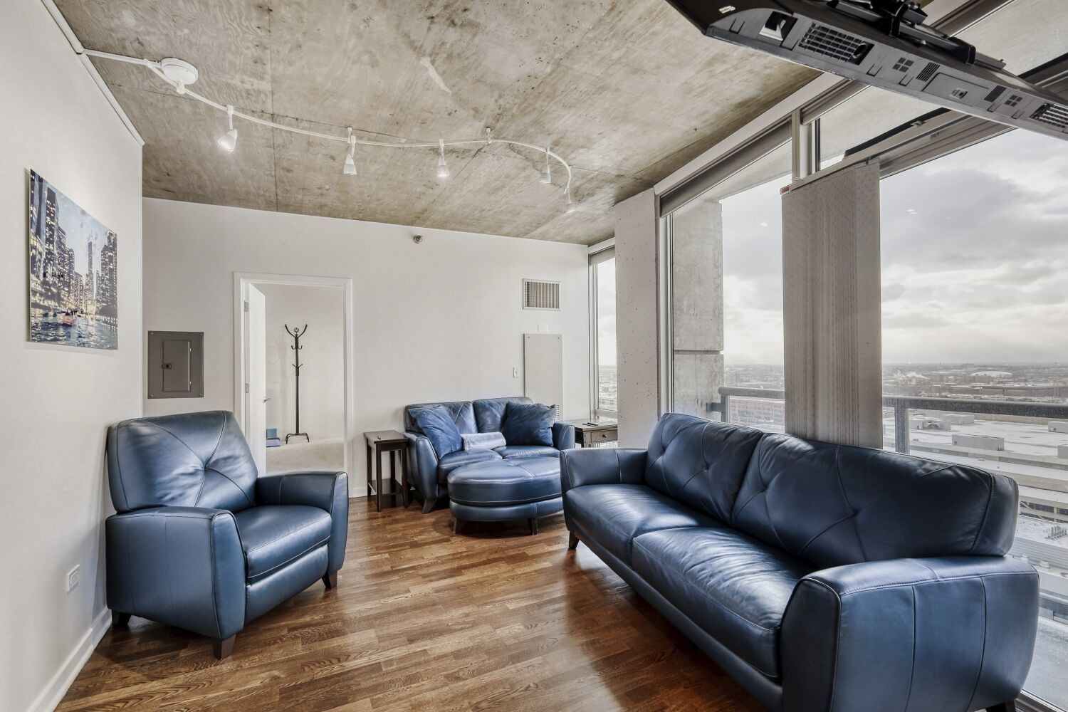 611 S Wells Street Unit: 2304