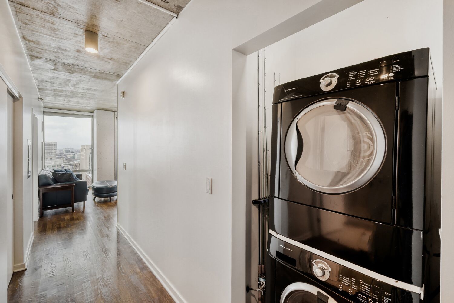 611 S Wells Street Unit: 2304