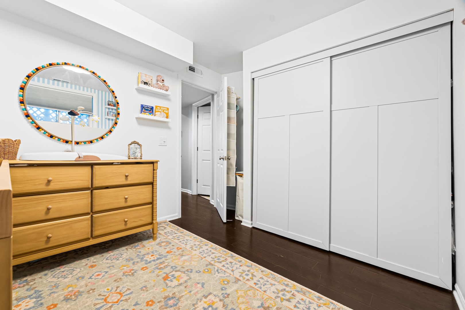 2451 N Greenview Avenue Unit: 1