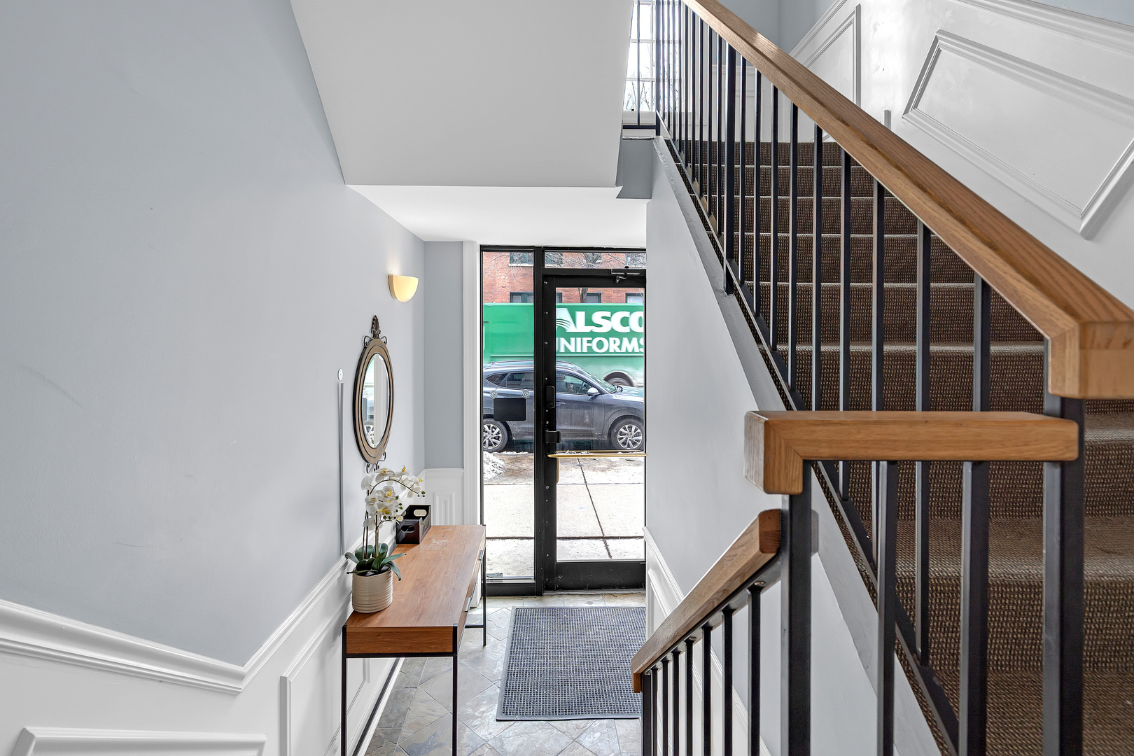 3120 N SHEFFIELD Avenue Unit: 2S