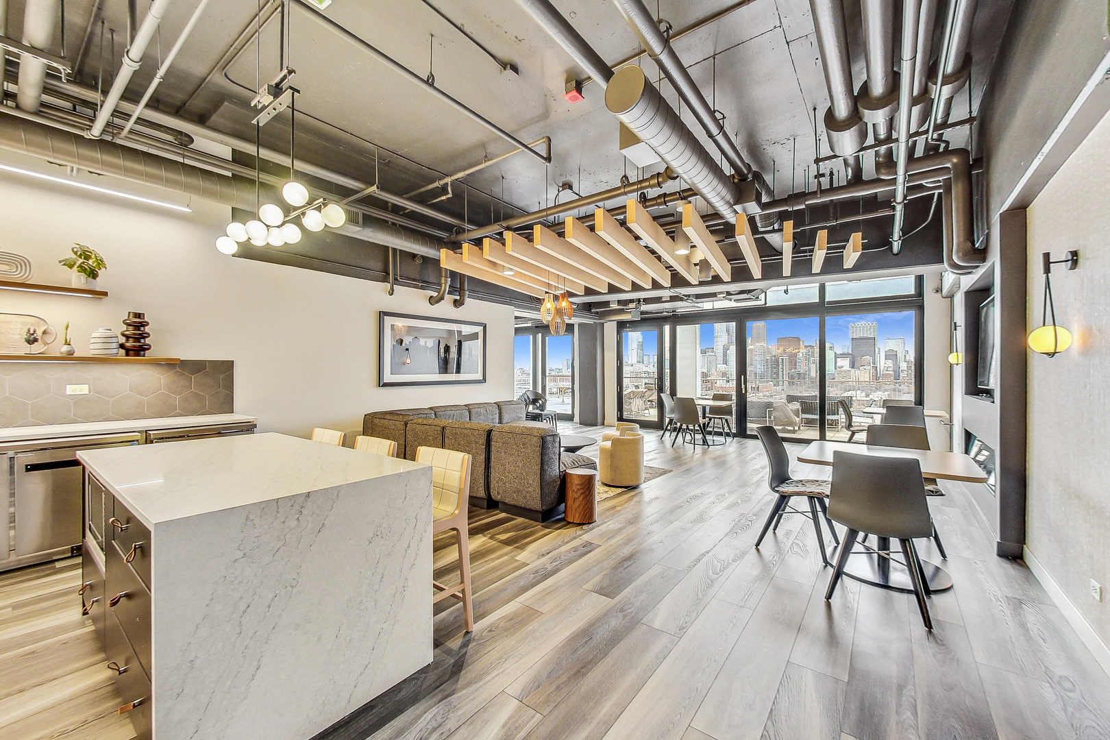 1530 S State Street Unit: 14N