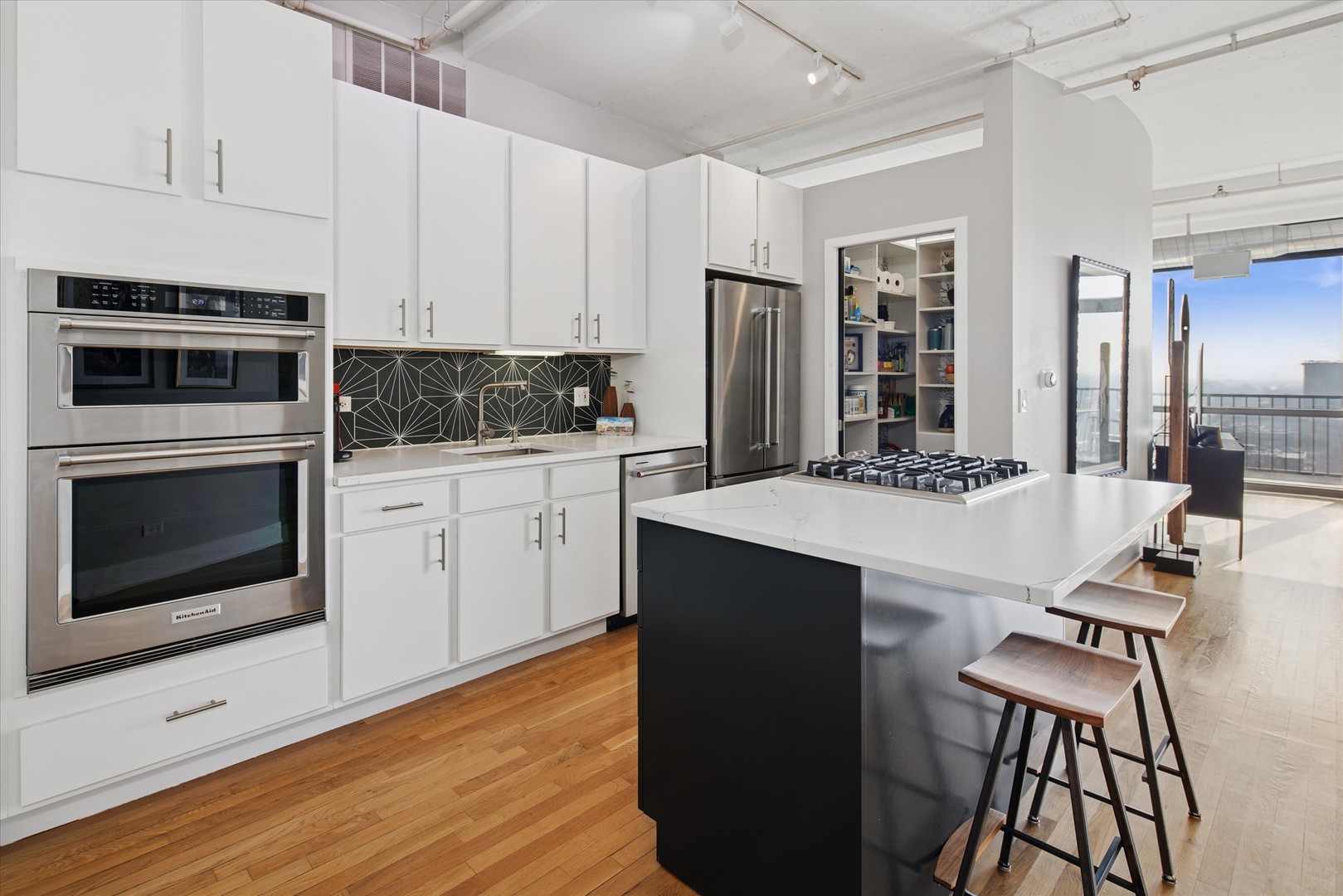 1530 S State Street Unit: 14N