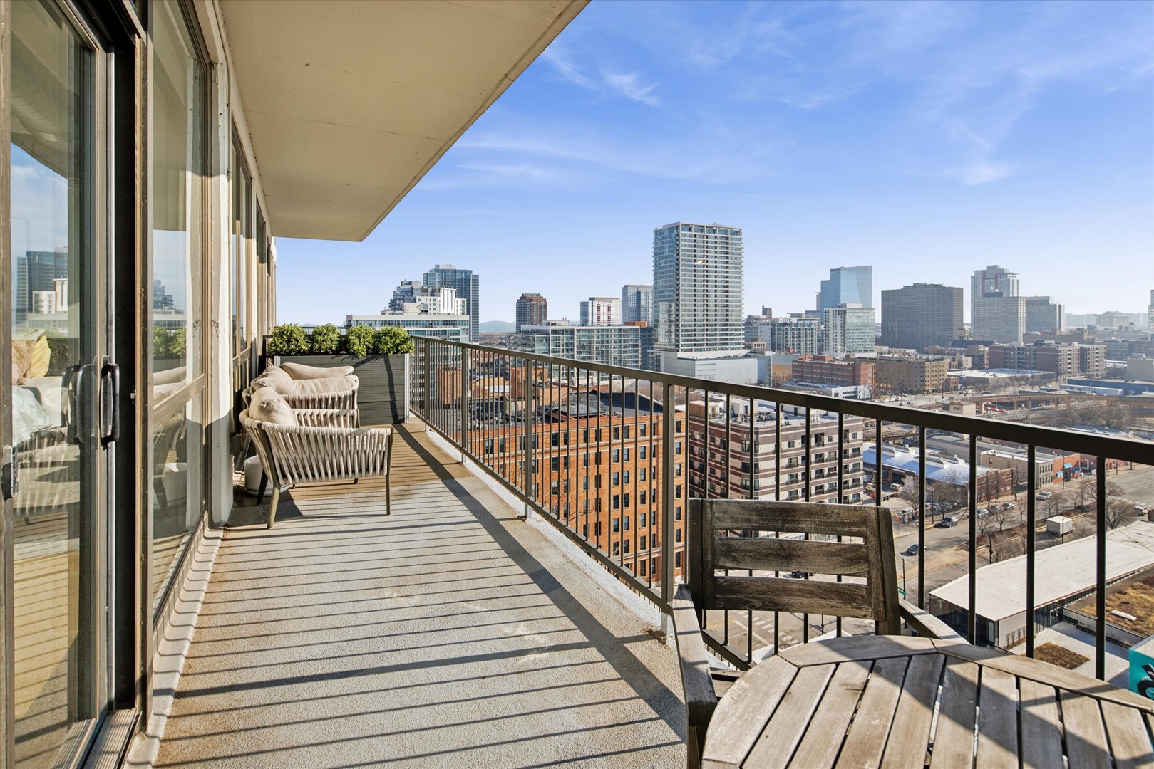 1530 S State Street Unit: 14N
