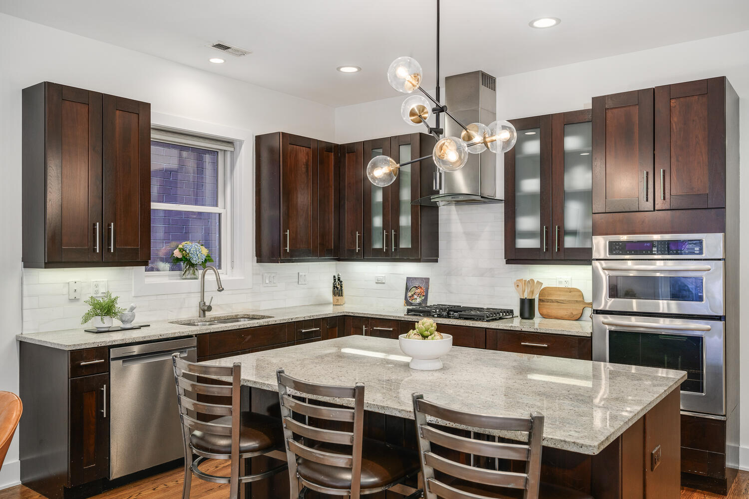 1242 W Jackson Boulevard Unit: 2W