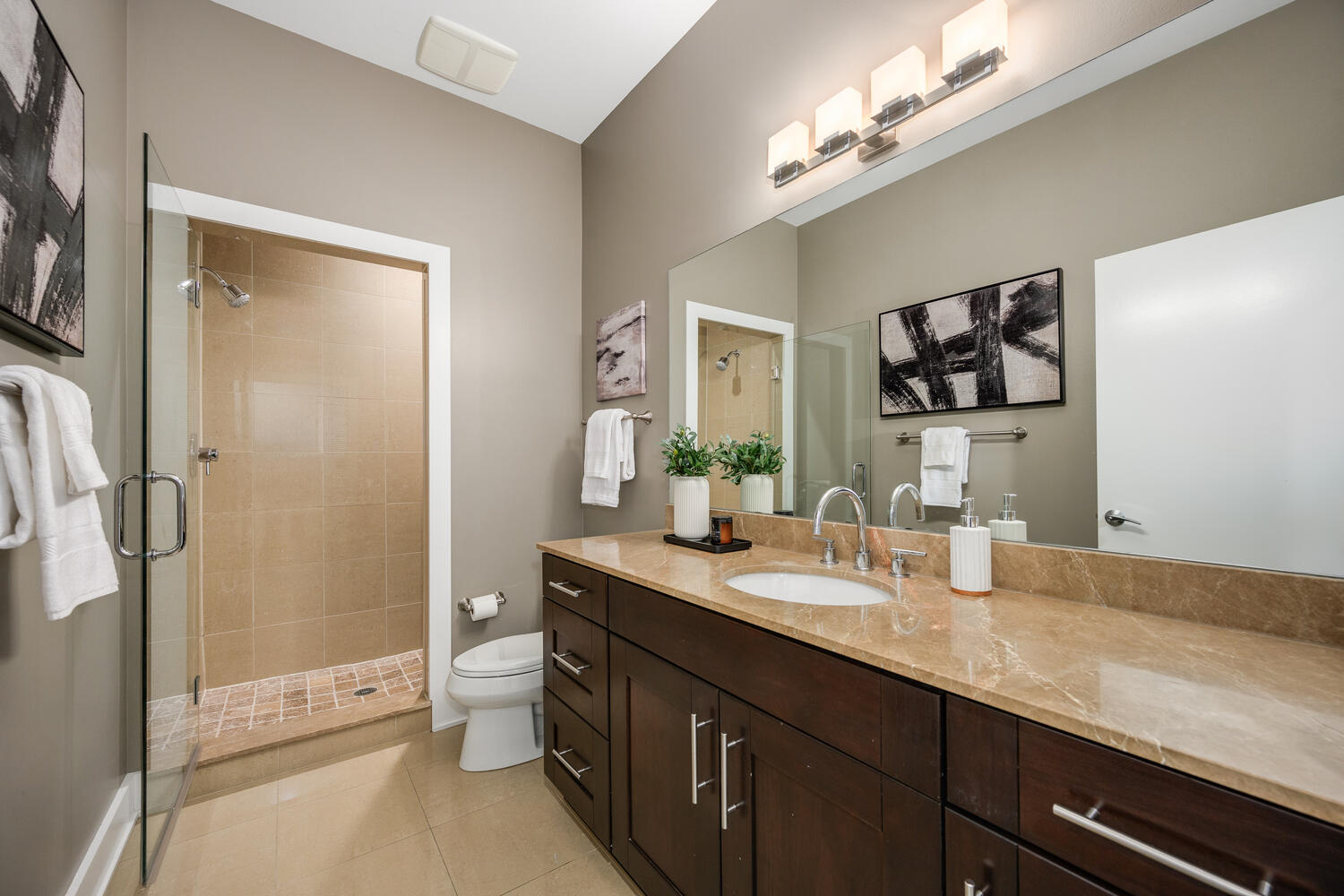 1242 W Jackson Boulevard Unit: 2W