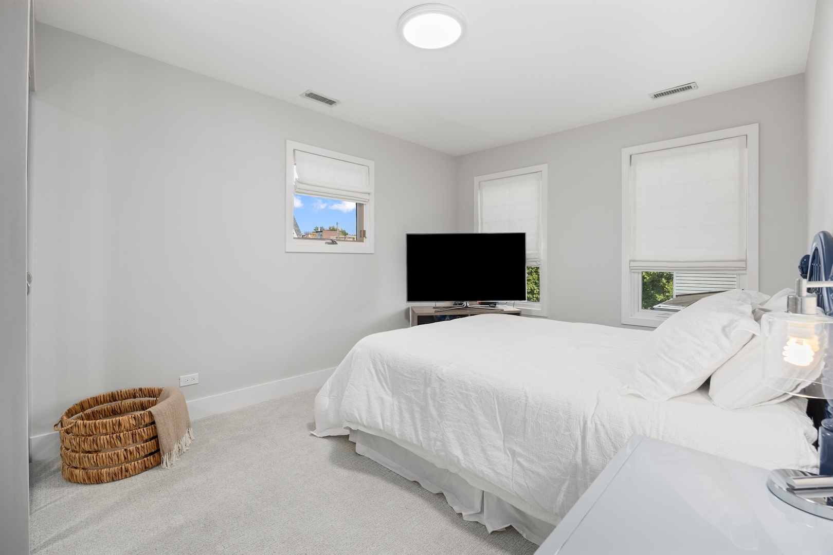 2659 N Magnolia Avenue