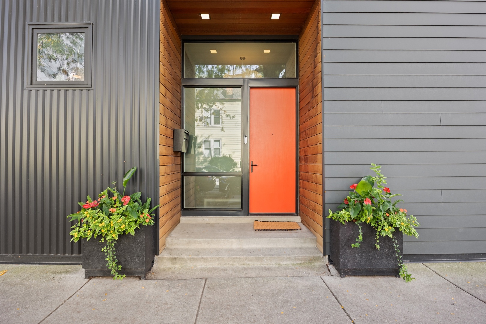 2659 N Magnolia Avenue