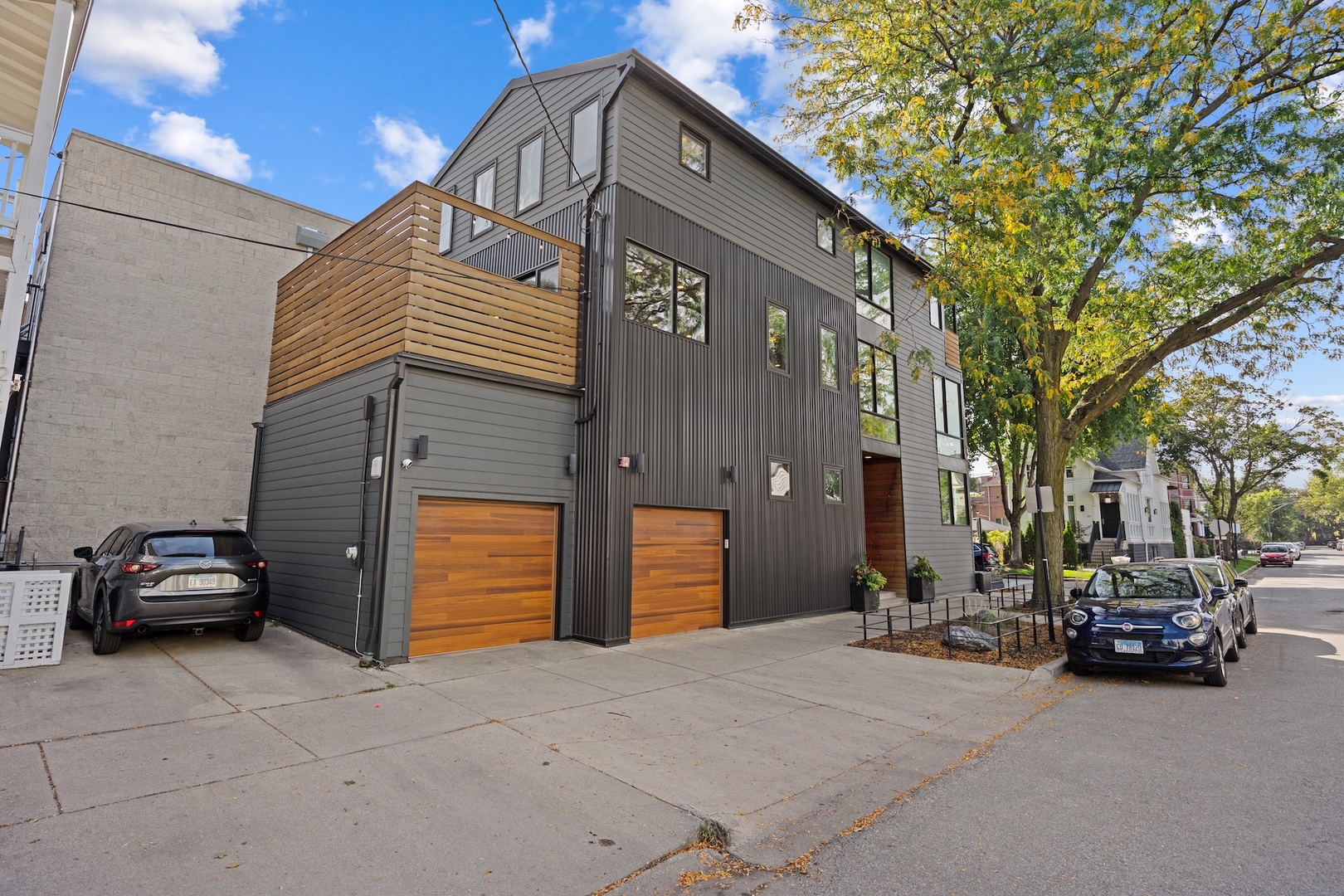 2659 N Magnolia Avenue