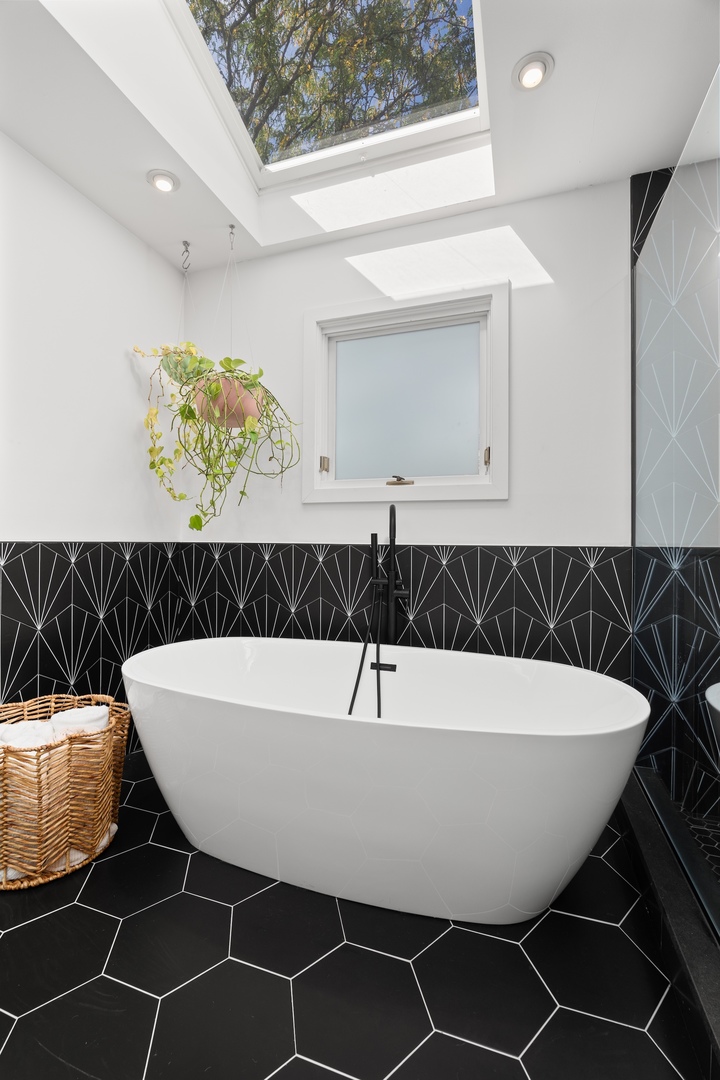 2659 N Magnolia Avenue