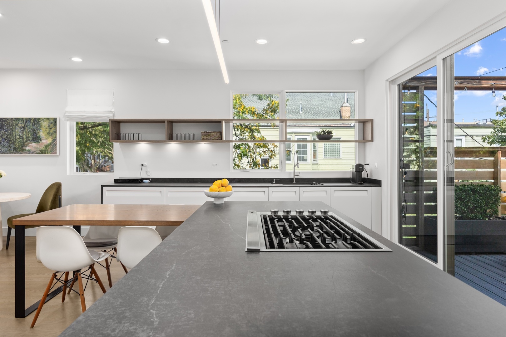 2659 N Magnolia Avenue