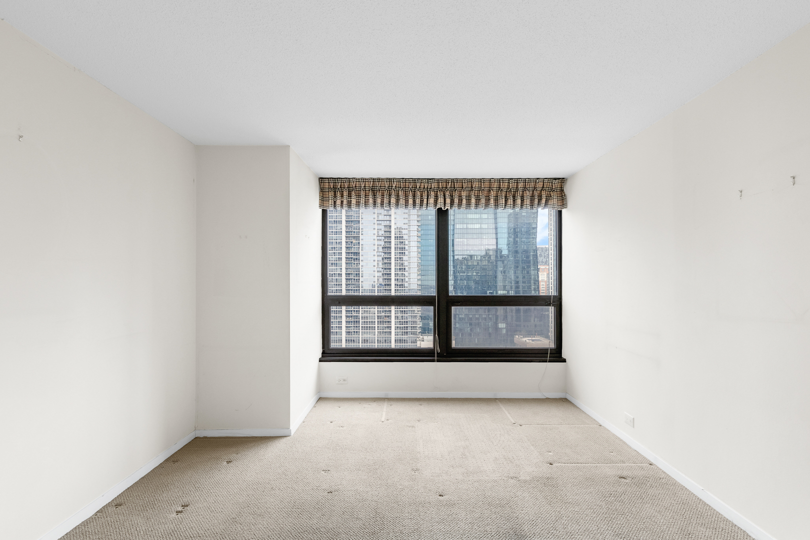 360 E Randolph Street Unit: 2307