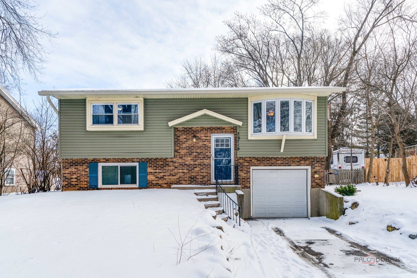 36719 N Lawrence Drive